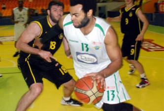 AKHİSAR BELEDİYESPOR ; 77 FİBROBETON İSTANBULSPOR;56