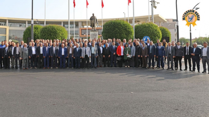 Akhisar’da Muhtarlar Günü Törenle Kutlandı