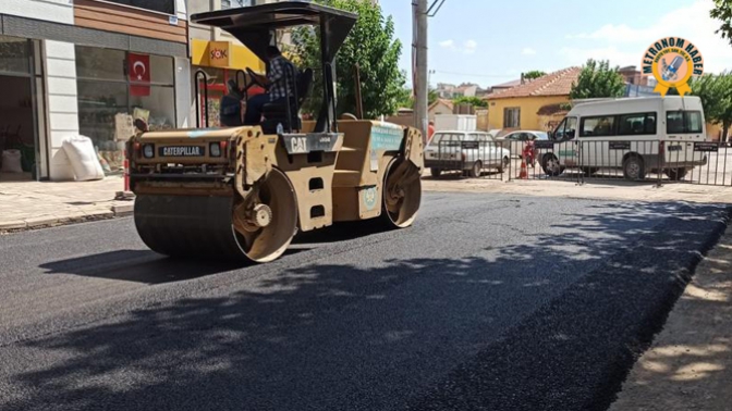 Akhisar’da Sıcak Asfalt Çalışmaları Hızlandı