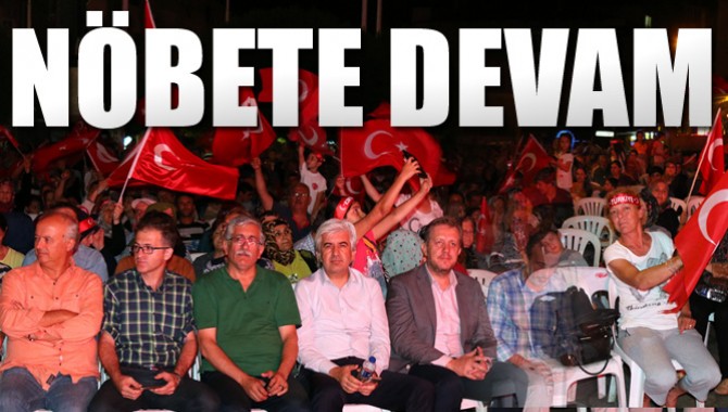 Akhisar'da Demokrasi Nöbeti Devam Ediyor