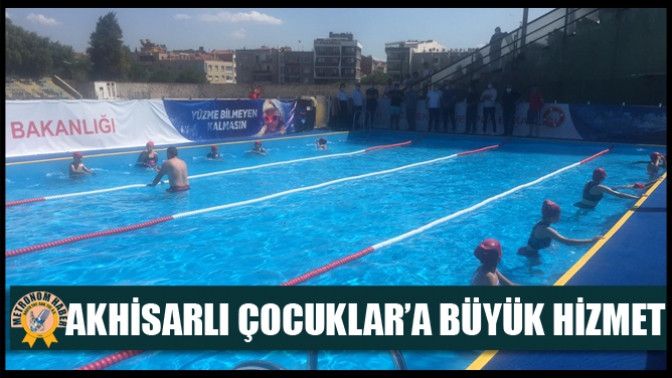 Akhisarlı Çocuklar’a Büyük Hizmet