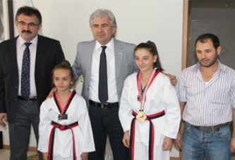 Akhisarlı Taekwondocu Ege’nin Gururu Oldu