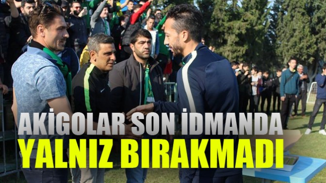 Akigolar son idmanda futbolcuları yalnız bırakmadı