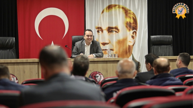 Başkan Dutlulu, daire müdürleri ile 2021 yılını değerlendirdi