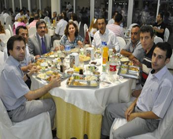 Berberler ve kuaförler odasından iftar yemeği!