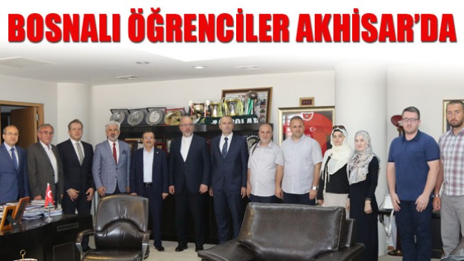 Bosnalı Öğrenciler Akhisar’da