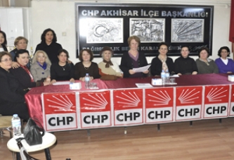 Chp’li Kadınlar Arınç’ı Protesto Etti