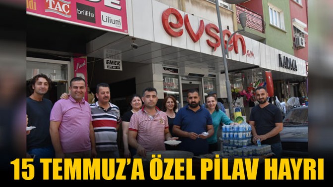 Evşen AVM’den 15 Temmuz Şehitleri Anısına Pilav Hayrı