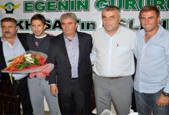 Gülbeyaz-I Ziyafet Restaurant’tından Akhisarspor’a Ziyafet