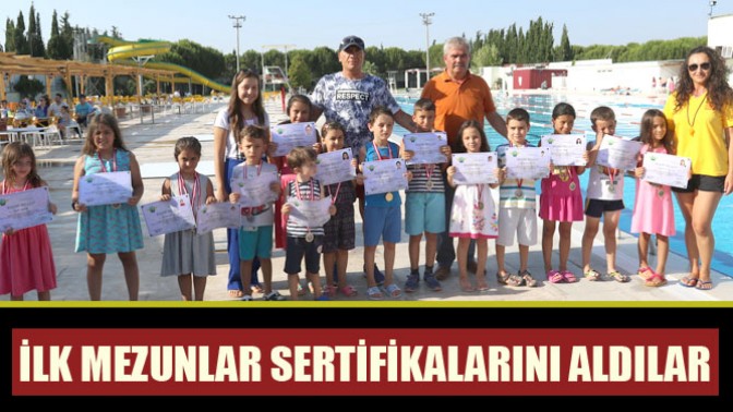 Gülbeyaz Yüzme kurslarında ilk mezunlar sertifikalarını aldılar