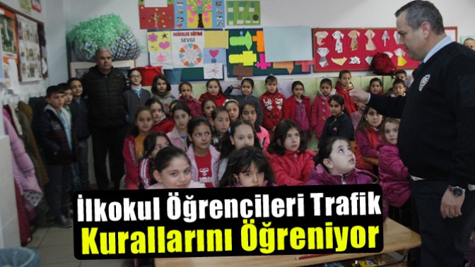 İlkokul Öğrencileri Trafik Kurallarını Öğreniyor