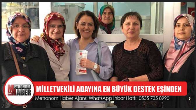 Milletvekili Adayına En Büyük Destek Eşinden