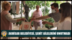 Akhisar Belediyesi, Kadir Gecesi'nde şehit ailelerini unutmadı