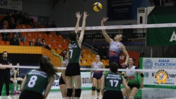 Akhisar Belediyespor Voleybol Takımı, Torbalı’yı 3-2 Yendi