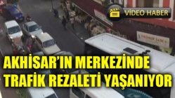 Akhisar’ın Merkezinde Trafik Rezaleti Yaşanıyor