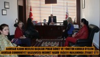 Akhisar Kadın Meclisi Başkanı Pınar Güney ve yönetim kurulu üyeleri Akhisar Cumhuriyet Başsavcısı Mehmet Nadir Yağcıyı makamında ziyaret ettiler.