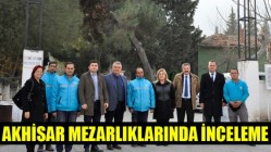 Akhisar Mezarlıklarında İnceleme