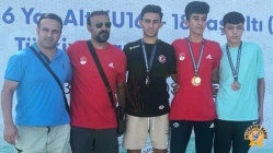 Akhisarlı Atletten Tarihi Başarı