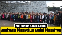 Akhisarlı Öğrenciler Tarihi Öğreniyor