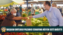 Başkan Dutlulu Pazarcı Esnafına Hijyen Seti Dağıttı