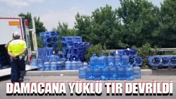 Damacana Yüklü Tır Devrildi