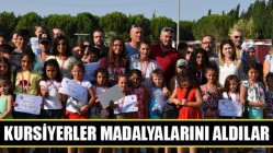 Gülbeyaz Yüzme Kursiyerleri madalya ve sertifikalarını aldılar