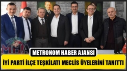 İyi Parti İlçe Teşkilatı Meclis Üyelerini Tanıttı