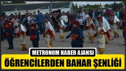 Öğrencilerden Bahar Şenliği