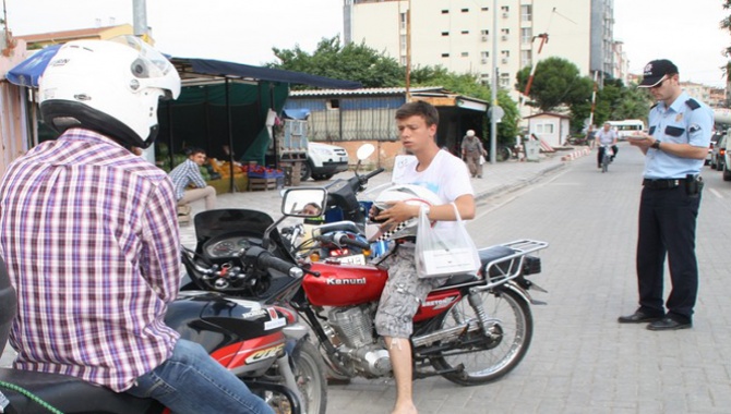 Trafik Ekiplerinden Motosiklet Sürücülerine Yönelik Uygulama