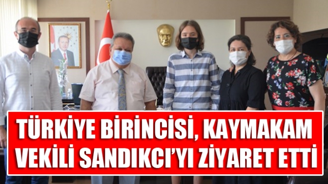 Türkiye Birincisi, Kaymakam Vekili Sandıkcı’yı Ziyaret Etti