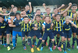 U 13 Türkiye Şampiyonasında Fenerbahçe Şampiyon oldu