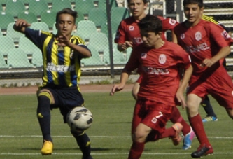 U 13 Türkiye Şampiyonluğu Grup Maçlarında Fenerbahçe ve Balıkesirspor rakiplerini gole boğdu