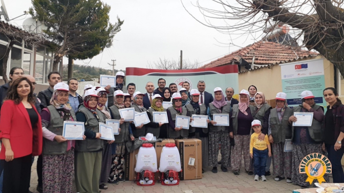 Uygulamalı Çiftçi Okulu Sertifikası Teslim Edildi.